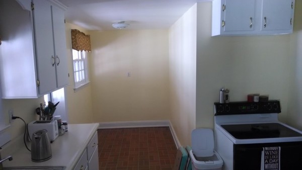 Behr Providence Cream Wall, Mab Semi Cabinets & Behr Ceiling White near Philadelphia, PA -  Interior Painting and Ceiling Painting